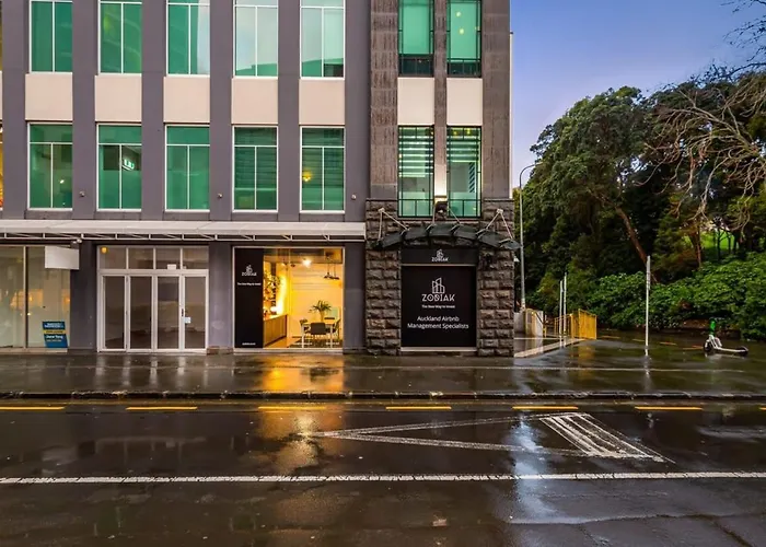 Bright One Bedroom Beauty With Balcony And Unbeatable Views